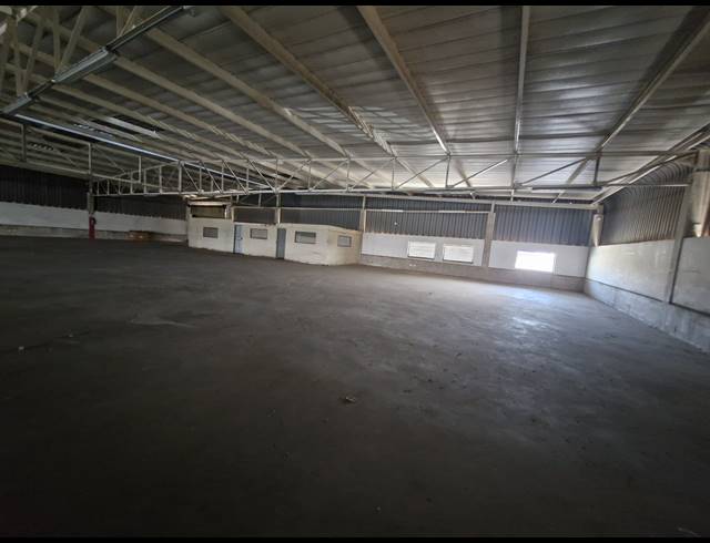 2,000M² WAREHOUSE TO LET IN BENROSE